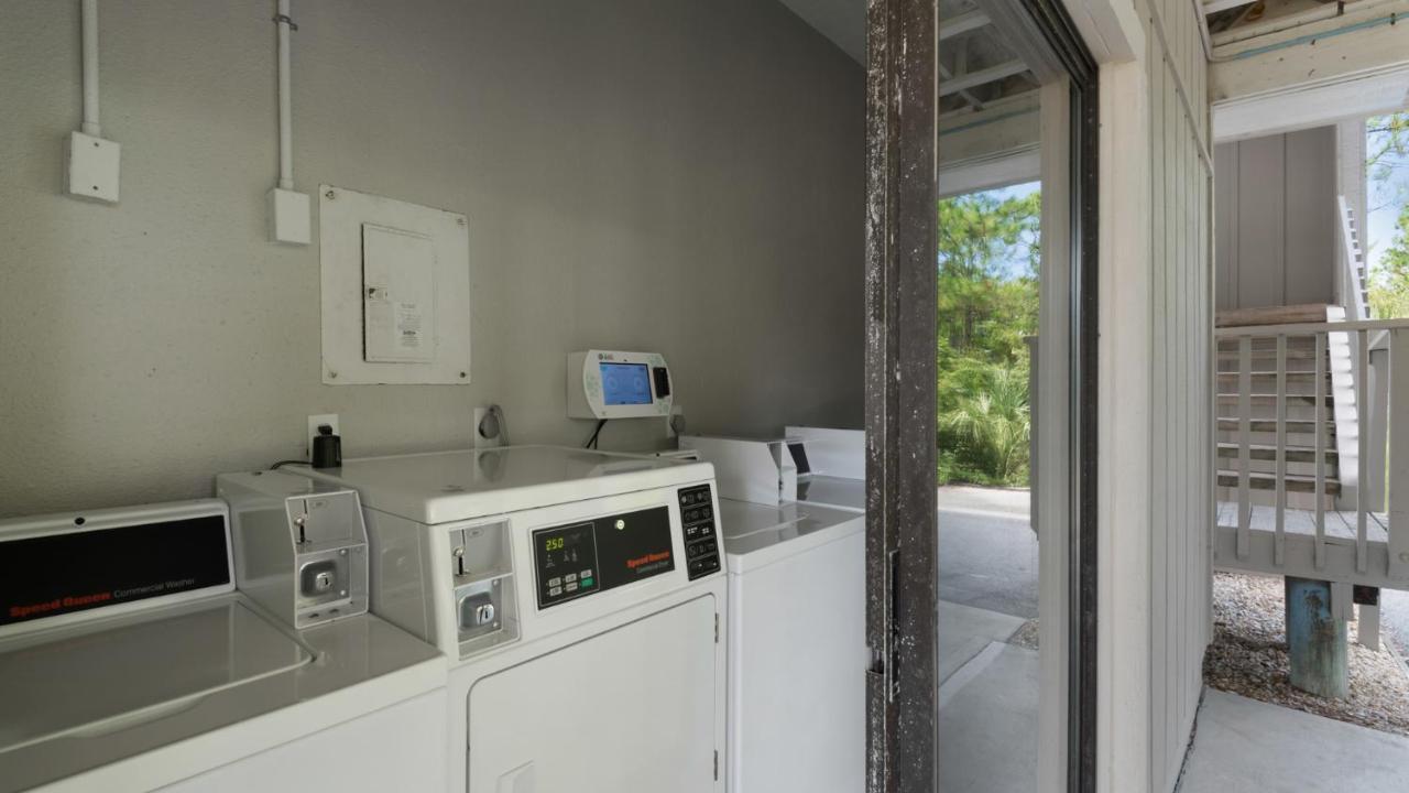 Beachfront Condo II 202A - Out Of The Blue Санта Роса Бийч Екстериор снимка